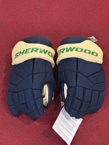 Vancouver Canucks Sher-Wood Rekker Gloves Pro Stock (New) item#SRV3