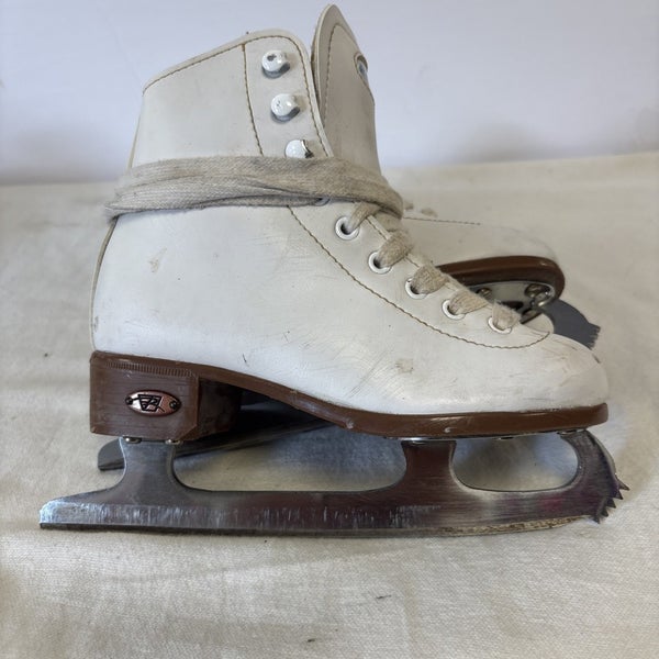 Junior Youth Size 12 Riedell Figure Ice Skates.  White.