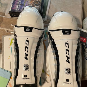 Senior CCM 21K 14" Shin Pads Pro Stock (Used)
