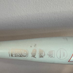 Easton Ghost Unlimited Composite Bat (-11) 19 oz 30" (Used)