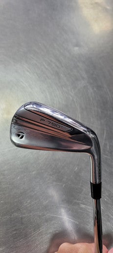 Used Taylormade P 790 FORGED Mens Individual Iron RH 4 Iron 11497-S000152479
