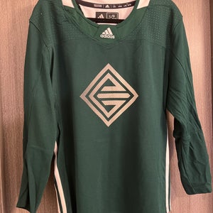 Green Large/Extra Large Boys Adidas Jersey (New)