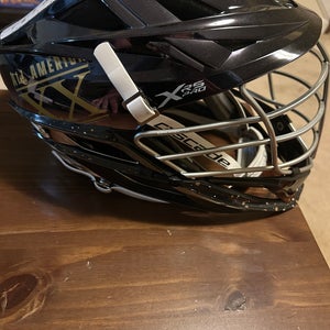 SEND OFFERS New Balance Senior All American Cascade XRS Pro Helmet (Used once)