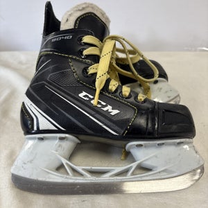Junior Youth Size 11 CCM TACKS 9040 Ice Hockey Skates