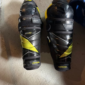 Junior Bauer Ultra sonic 12" Shin Pads (Used)