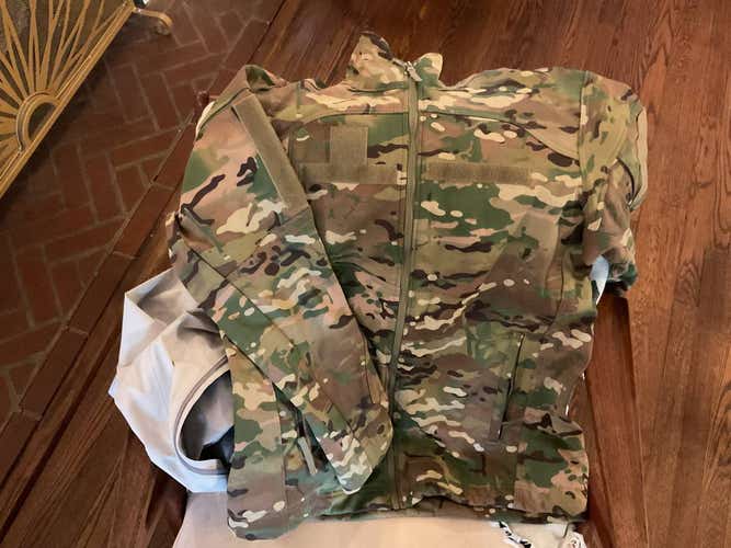 Men's Large Jacket, combat shirt, and pants (NEW)