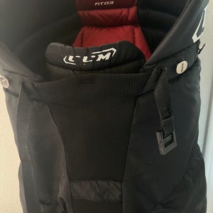Junior Medium CCM U+ Fit03 Hockey Pants (Used)