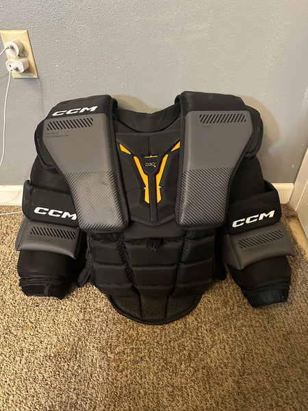 Large CCM Pro Spec Goalie Chest Protector (Used)