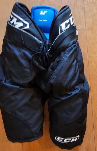 Men's Senior Large CCM U+ Fit 05 Hockey Pants (Used)