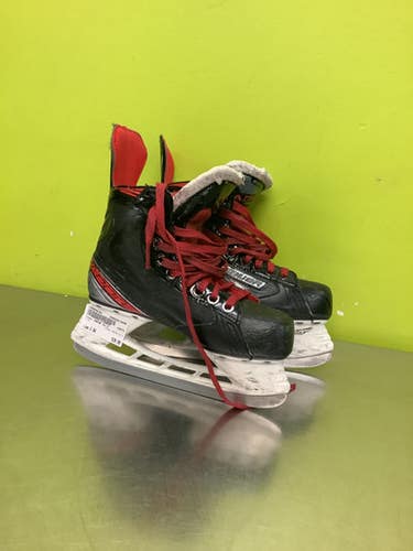Used Bauer VAPOR X2.5 Junior Hockey Skate Junior 04 11686-S000046163