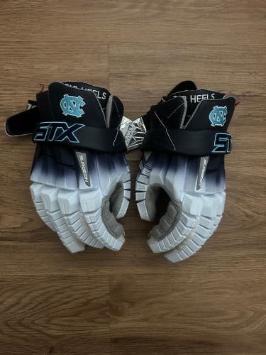 BRAND NEW UNC STX RZR 2 GLOVES