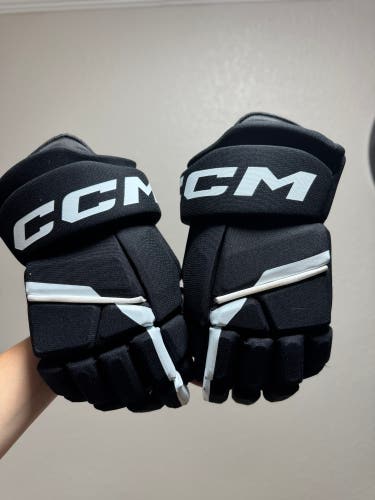 CCM Next Gloves 14" (Used)