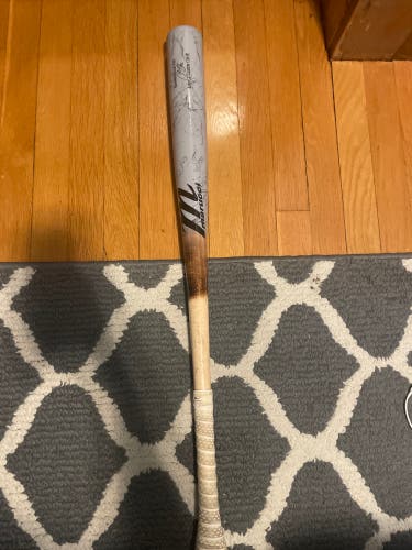 Marucci LINDY12 Maple BBCOR Certified Bat (-3) 29 oz 32" (Used)