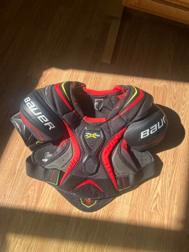 Large Senior Bauer Shoulder Pads (Used)