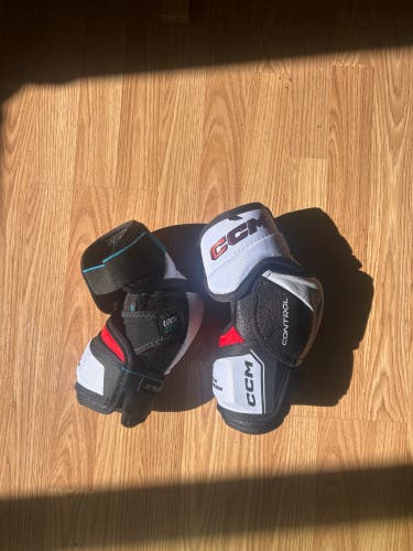 Senior Medium CCM Elbow Pads (New)