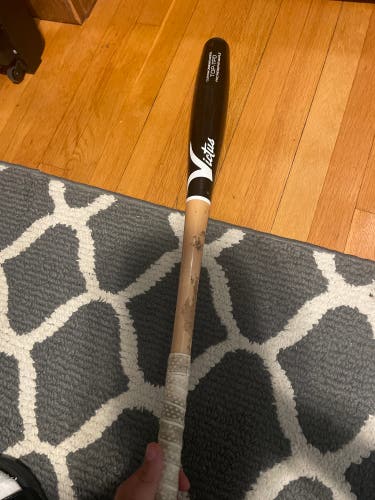 2025 Victus Torpedo Maple BBCOR Certified Bat (-3) 29 oz 32" (Used)
