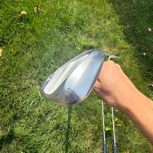 Men's Cleveland CBX 4 Zipcore Left Hand Wedge Wedge Flex 52 Degree (Used)