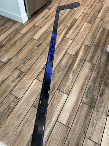 Youth CCM RibCor Trigger 10 Pro Right Handed Hockey Stick P28 (Used)