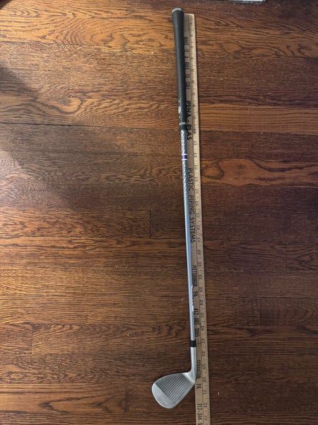 Junior Wilson Right Handed Wedge Junior Graphite Shaft (Used)