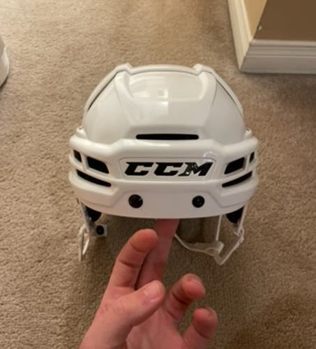 Medium CCM Super Tacks X Helmet