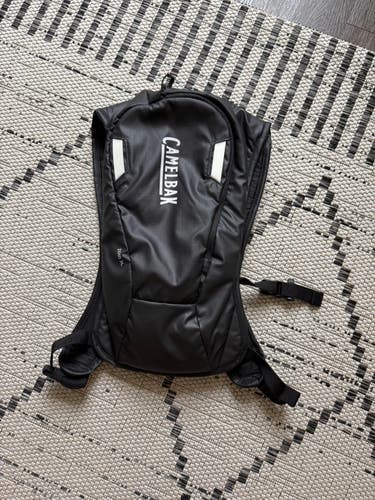 Camelbak Zoid Snow Hydration Pack 70oz (Used)