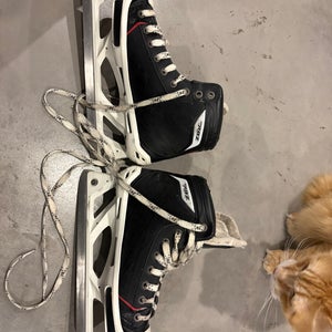 CCM RBZ 70 Hockey Goalie Skates Regular Width 7 (Used)