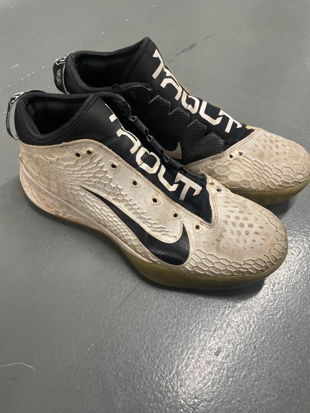 Nike Air Zoom Trout Baseball Trainers Size 11 White and Black