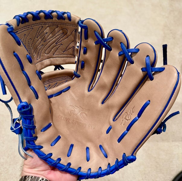 Glove Studio Ryu Limited Edition Grey/beige and blue baseball