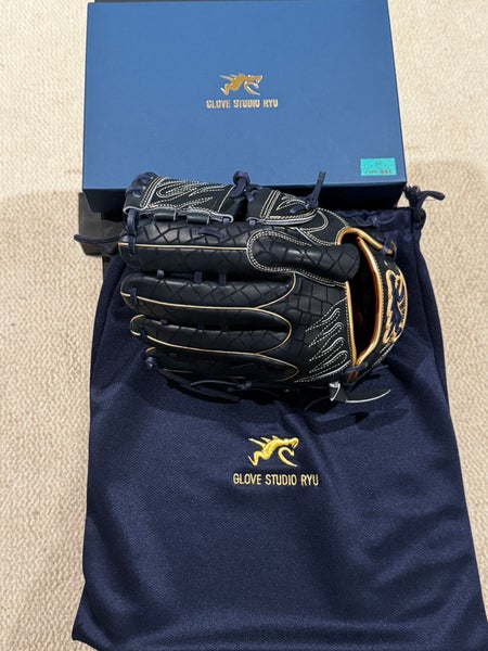 8th Anniversary Glove Studio Ryu baseball glove