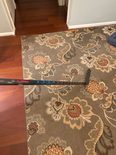 Junior CCM Vizion Left Hand Hockey Stick P29+1/4 (Used)