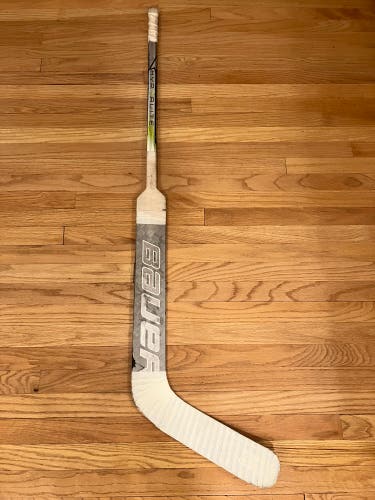 Intermediate Bauer Hyperlite 2 Regular Goalie Stick 23" Paddle (Used)