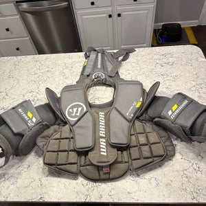 Small / Medium 2019 Warrior Ritual G2 Goalie Chest Protector (Used)