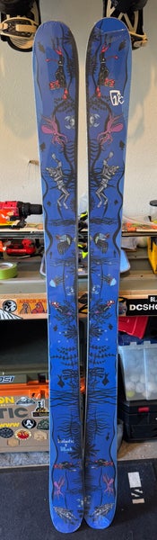 Icelantic Nomad 179 cm Skis (New)