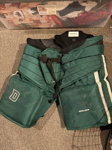 Senior XL Bauer Hockey Goalie Pants (Used)