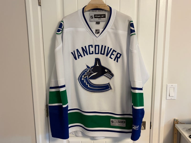 Authentic Reebok Vancouver Canucks White Orca Jersey Size XXL 2XL