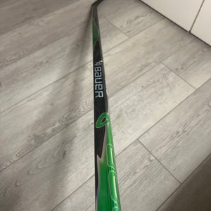 Senior Bauer Vapor FlyLite Right Handed Hockey Stick P28 (New)