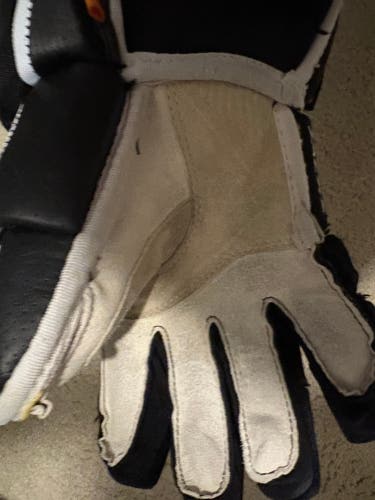 CCM Super Tacks Gloves 13" (Used)