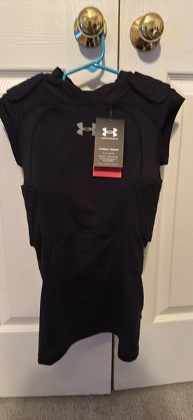 Black Medium Boys Under Armour Compression (New)