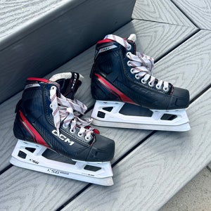 2024 CCM EFLEX 6.5 Hockey Goalie Skates Regular Width Size 2 (Used)