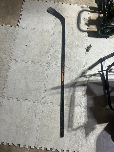 Intermediate Bauer Nexus Tracer Left Hand Hockey Stick P28M (New)