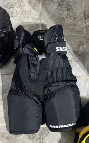 Senior Small Sherwood rekker Morph 2 Hockey Pants (New)