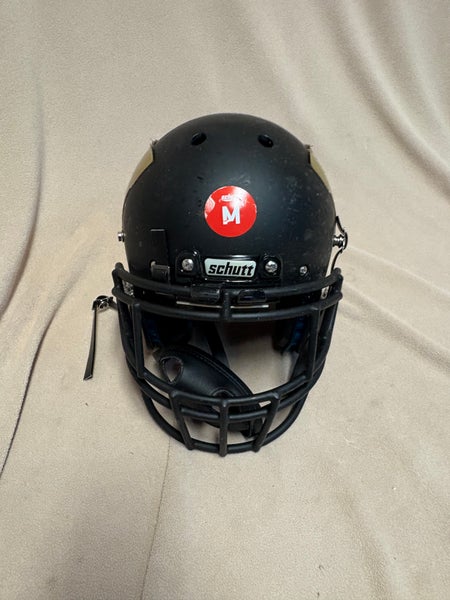 Medium Adult Schutt Air XP Pro Helmet (Used)
