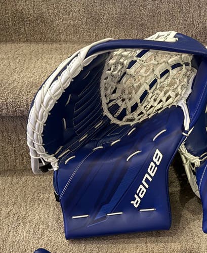 New Bauer Supreme Shadow Full Right Pro Stock