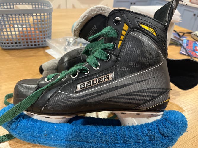 Bauer Supreme 150 Hockey Skates Size 5 (Used)