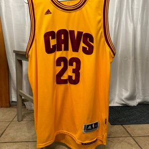 Adidas Cleveland Cavaliers LeBron James Gold XL Men's Adidas Jersey (New)