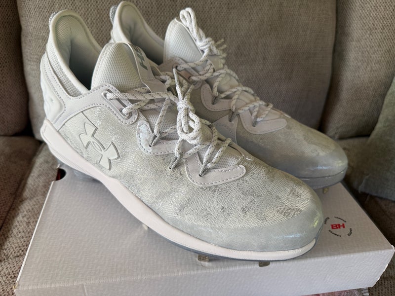 Men's Size 13.0 (W 14.0) Under Armour Harper 8 Low Top Metal (New)