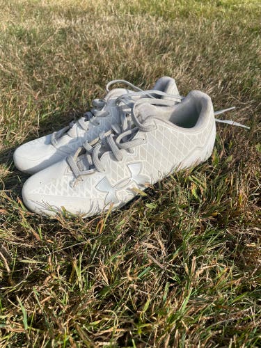 Under Armour Low top lacrosse cleats 6.5