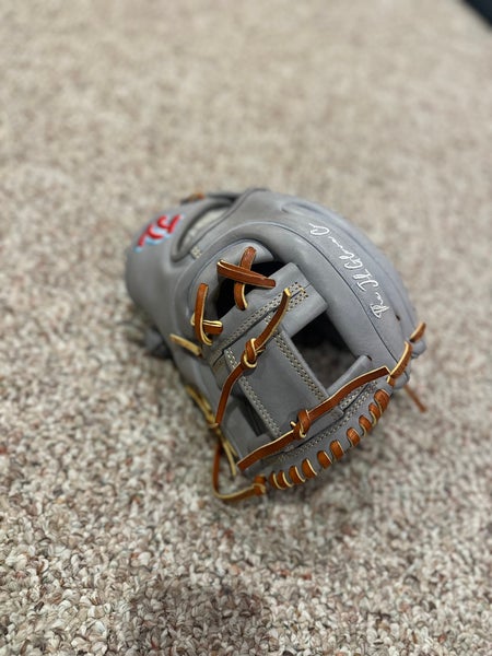 JL Glove Co RH Baseball Glove 11.5" (Used)