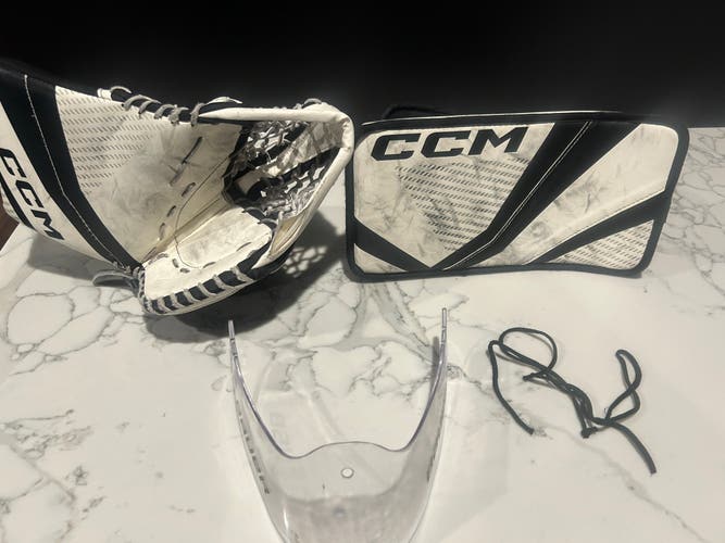 CCM Youth Glove / Blocker Set