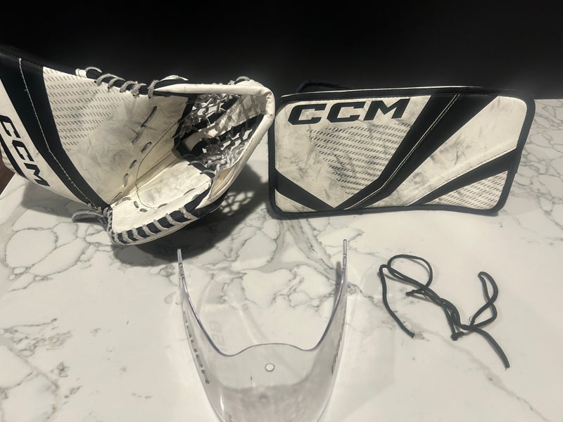 CCM Youth Glove / Blocker Set